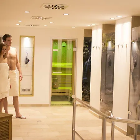 Hotel Jagdhaus Wiese 4*